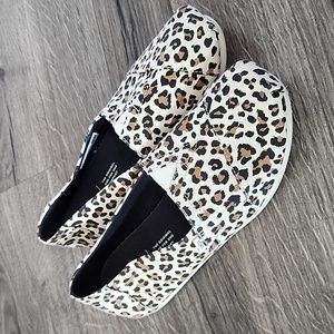 Leopard Print Toms
